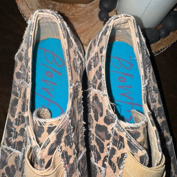 Leopard Print Women's Sneakers blowfish 7.5 - Picture 2 of 3